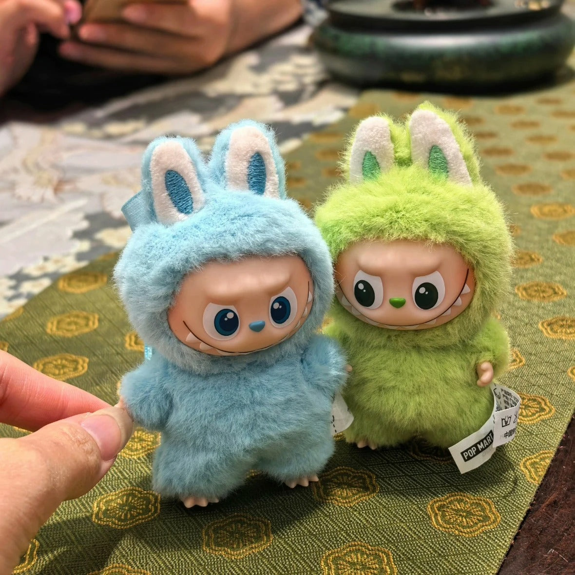 Labubu dolls - Ship quickly locally - v4.0 newest, 100% genuine. It's the perfect gift for family friends and lovers.